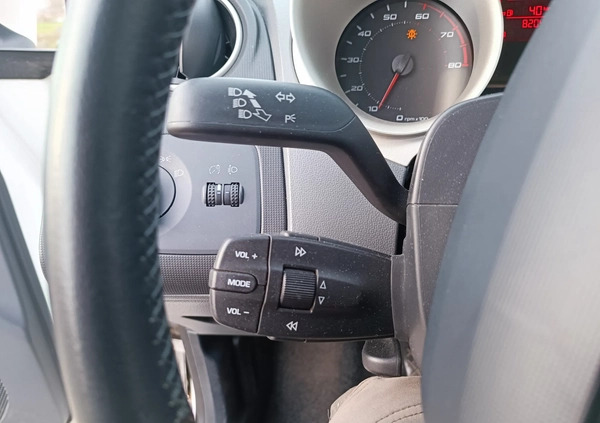 Seat Ibiza cena 9999 przebieg: 82000, rok produkcji 2011 z Czarnków małe 154